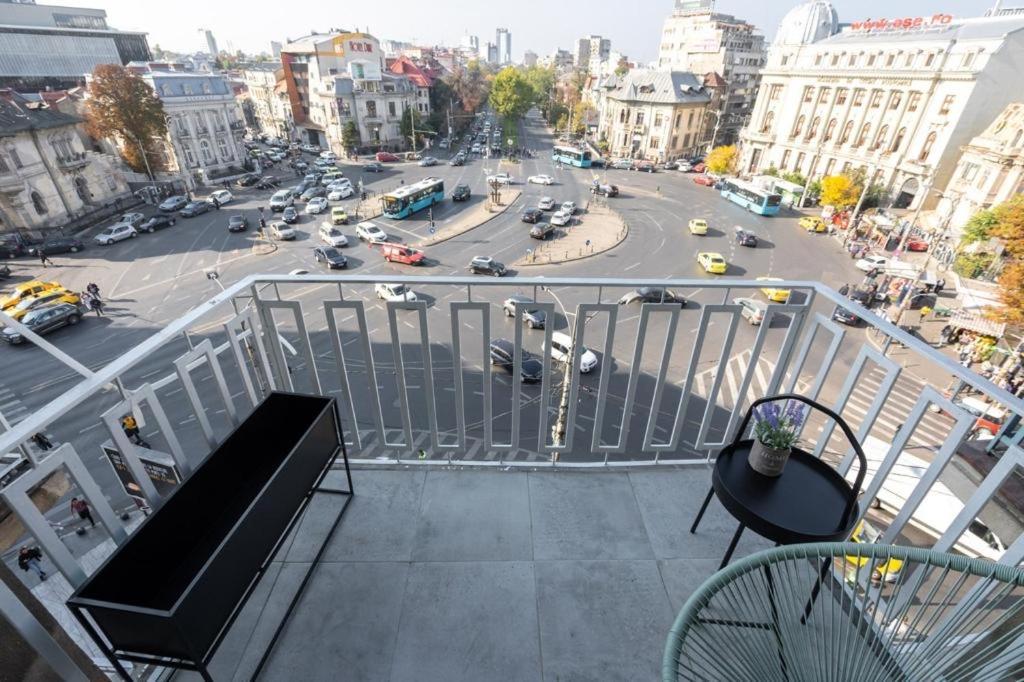 Piata Romana, Two Bedrooms Apartment Бухарест Экстерьер фото