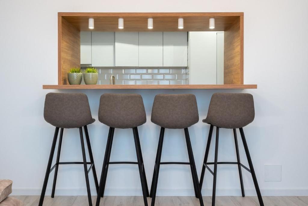 Piata Romana, Two Bedrooms Apartment Бухарест Экстерьер фото