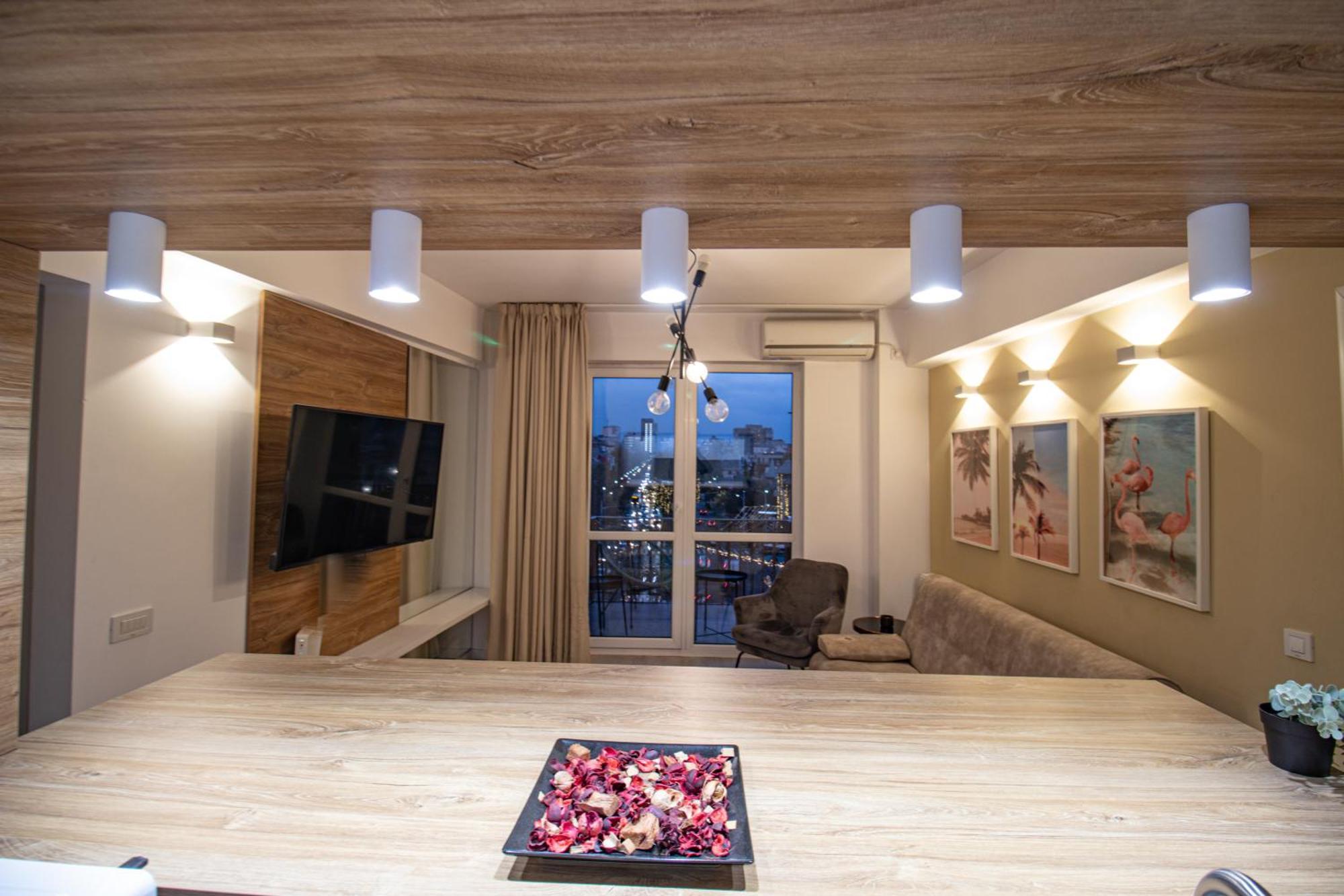 Piata Romana, Two Bedrooms Apartment Бухарест Экстерьер фото